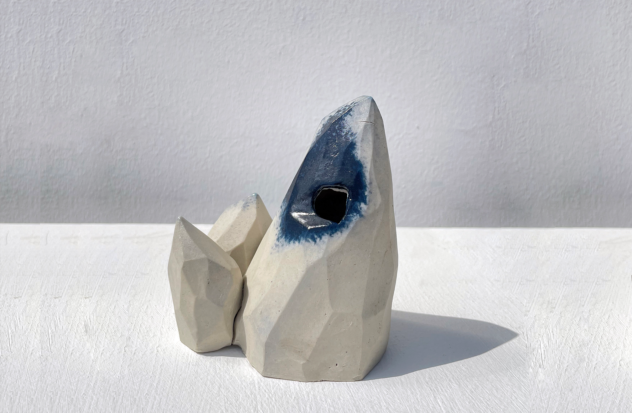 샤갤러리, 윤지영 작가 첫 개인전 '심해 너머의 세상' 개최