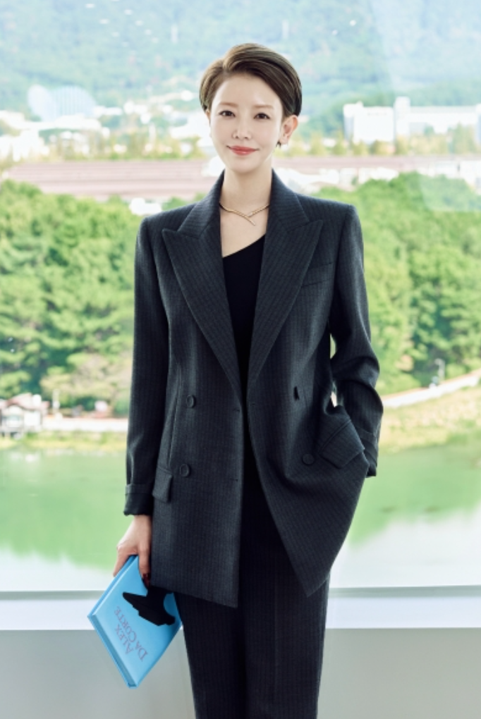 박진희 샤아트컴퍼니·샤갤러리·샤홀딩스 대표, 아트경남과 손잡고 유망 작가 발굴 및 미술 생태계 확장 나선다
